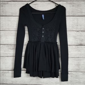 💕 Moving Sale! 💕 
Free People Black Level Heart Peplum Thermal